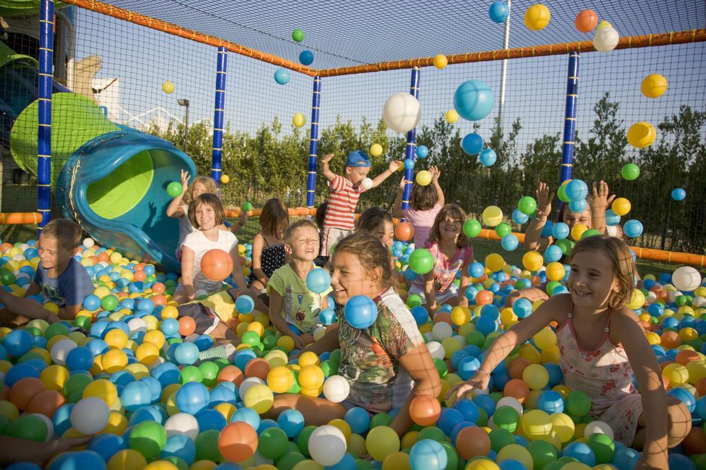 Numanablu Resort Sport Fun Kids 4 Stelle エクステリア 写真